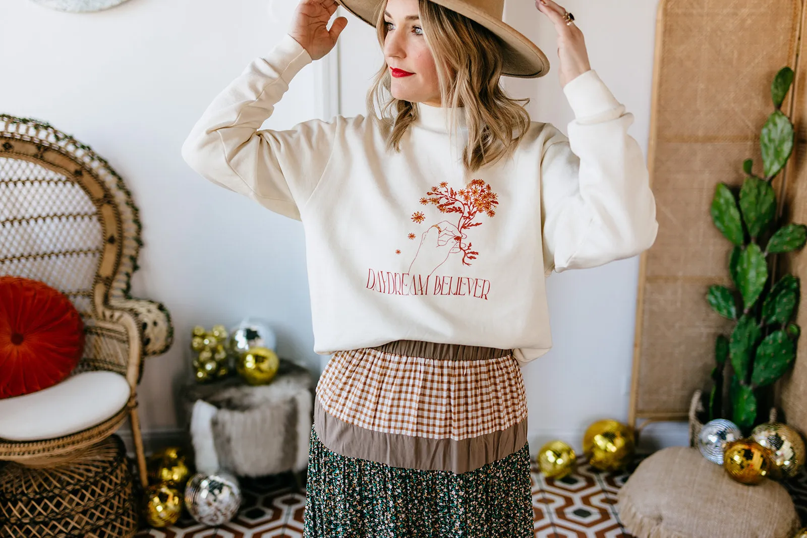daydream believer mockneck sweatshirt